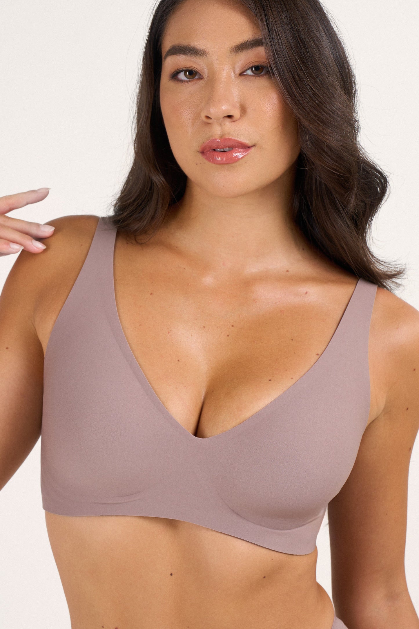 JellyLift Seamless Deep V Bra